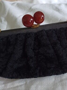 Source Unknown Black Faux Fur Clutch with Red Accent Kiss-Lock